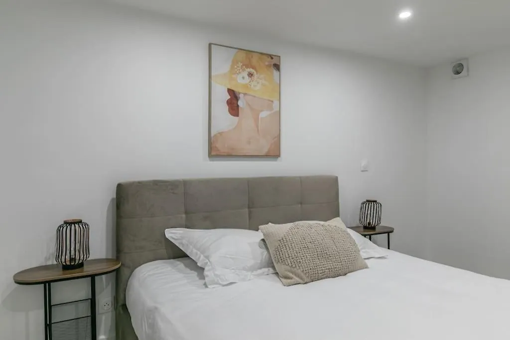 Cosy Appartement Paris 20E France