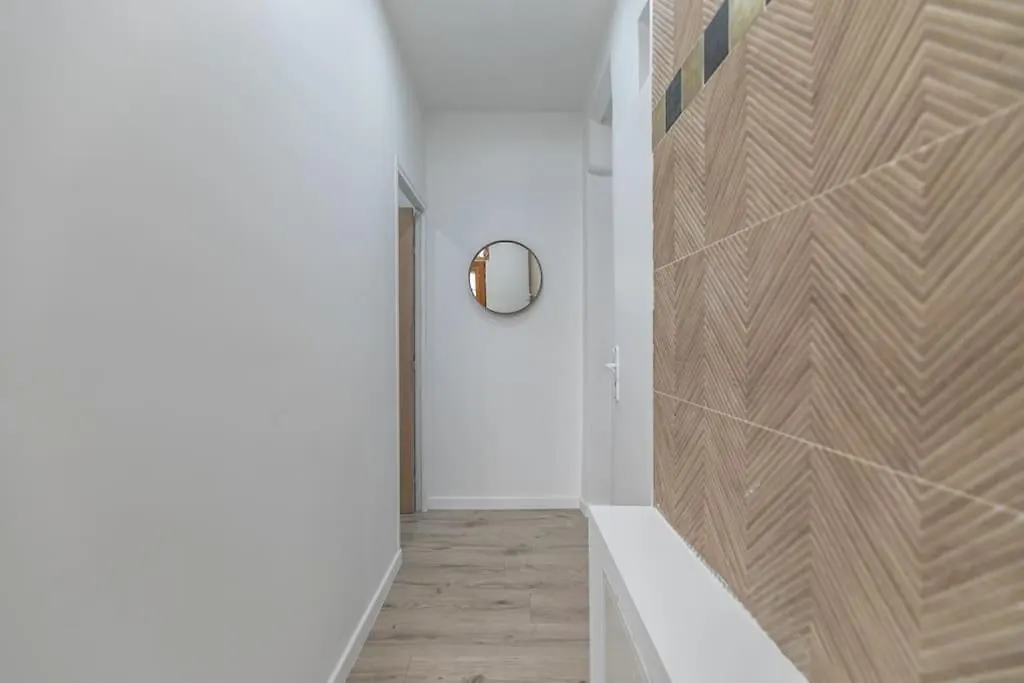Cosy Appartement Paris 20E 0*,  Francia
