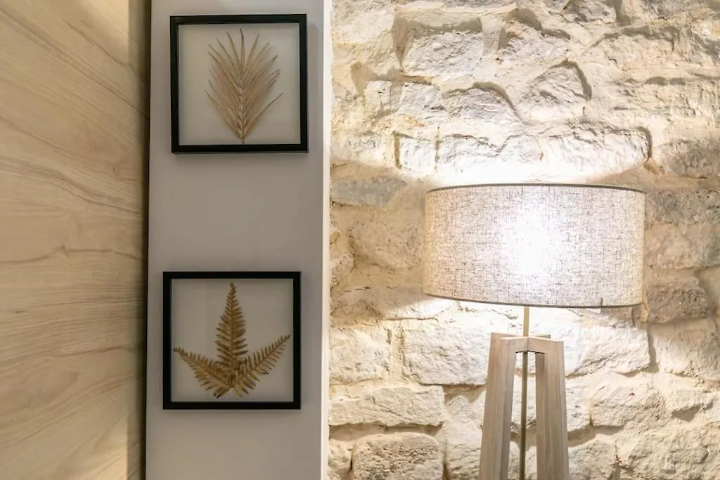 Cosy Appartement Paris 20E 0*,  Francia