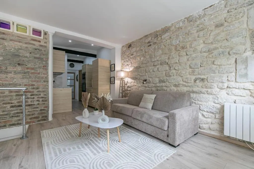 Cosy Appartement Paris 20E 0*,