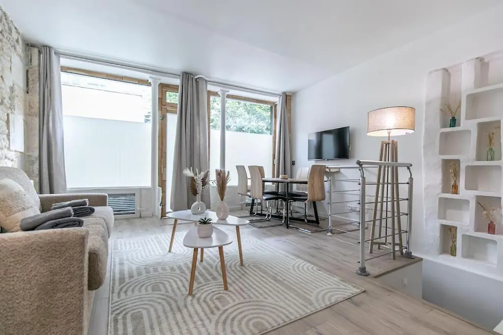 Cosy Appartement Paris 20E France