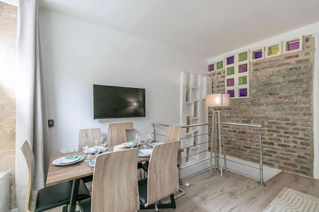 Cosy Appartement Paris 20E France
